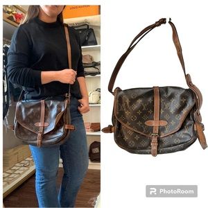 Authentic Louis Vuitton Saumur 25 monogram